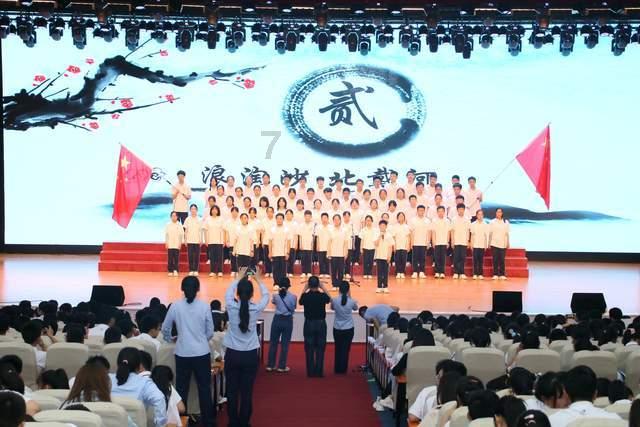 逃出奇怪农舍